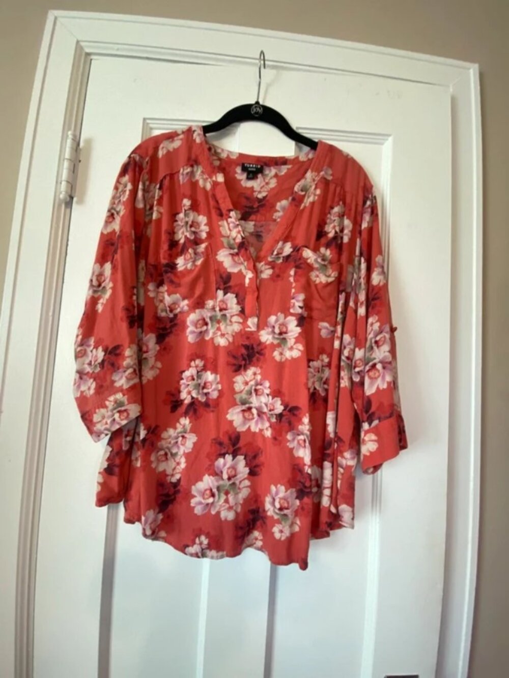 Womens plus size 2XL torrid red floral top blouse